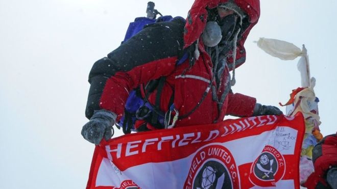 After Getting Diagnosed With Terminal Cancer, Patient Climbs Mount Everest!