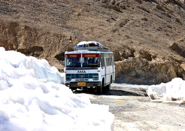 HRTC Resumes Bus Service From Delhi To Leh After Six Months