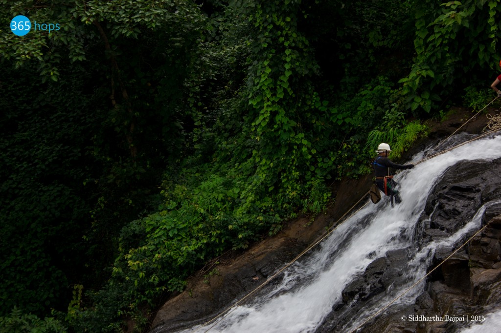 vihi-waterfall-rappelling