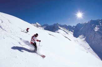 Auli Skiing