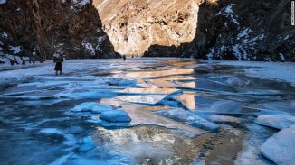 Chadar Frozen River Trek