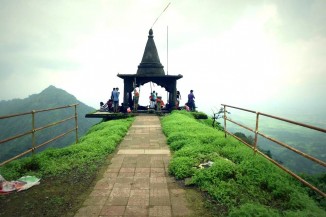 Trek to Vikatgad Fort