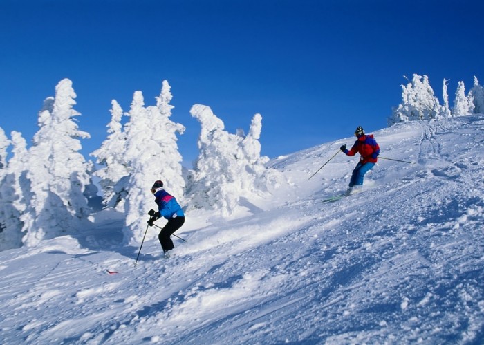 Skiing in India