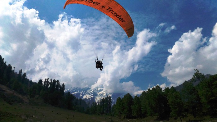 Paragliding In Manali