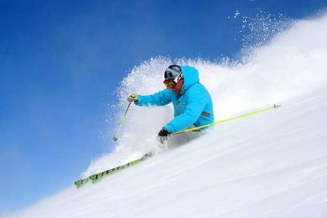 Skiing In Auli