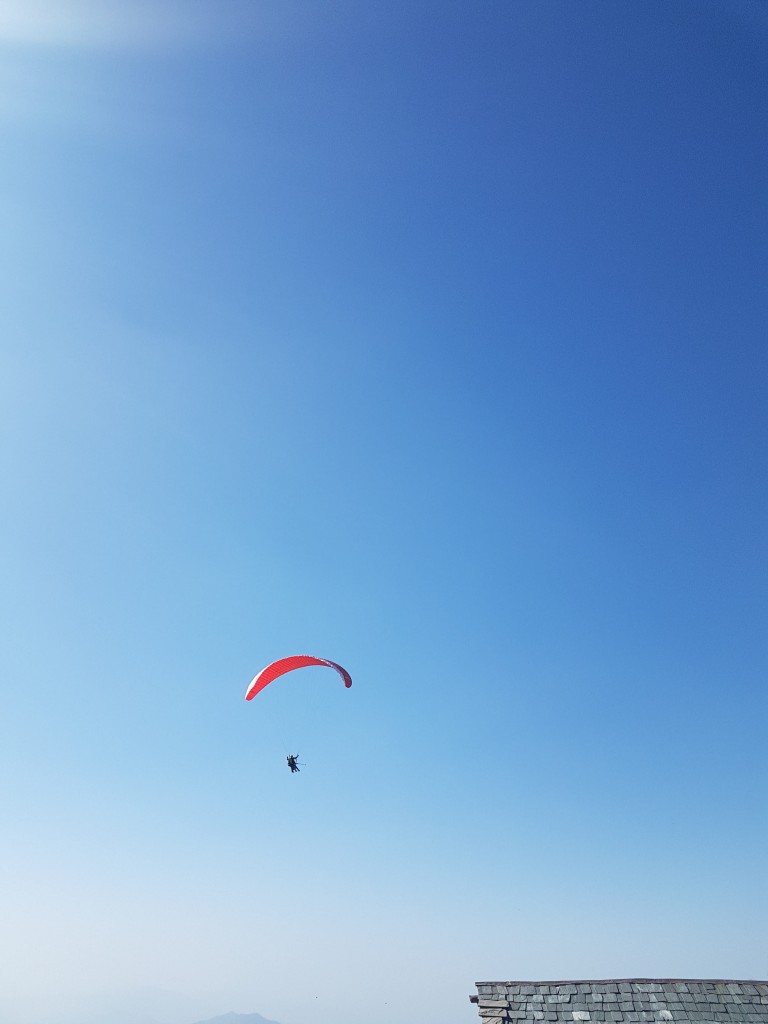 Paragliding in Bir Billing