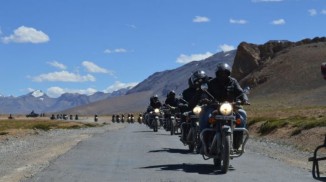Solo-biking-expedition-to-Leh-Ladakh-a-dream-of-every-biker-715x400
