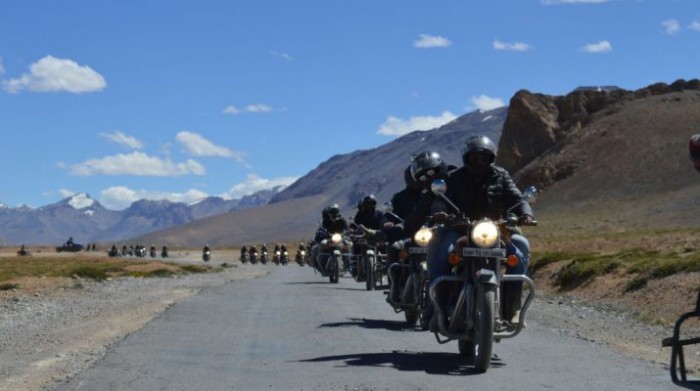 Solo-biking-expedition-to-Leh-Ladakh-a-dream-of-every-biker-715x400