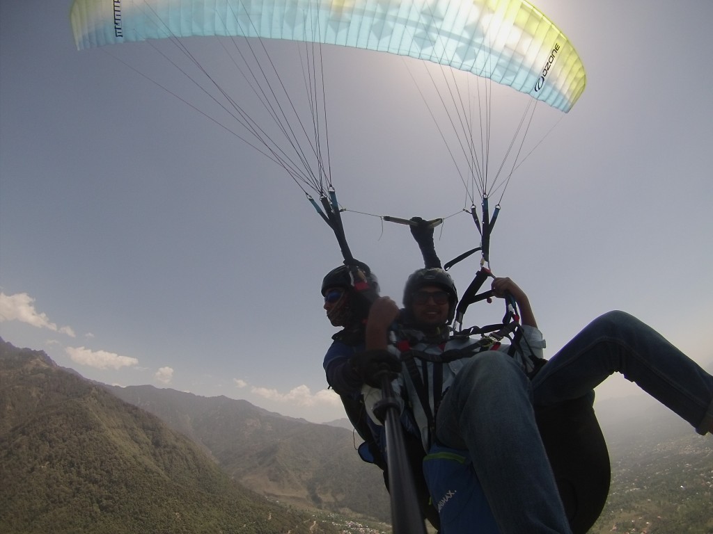 Bir Billing paragliding