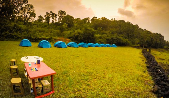 Lakeside Camping At Bhandardara