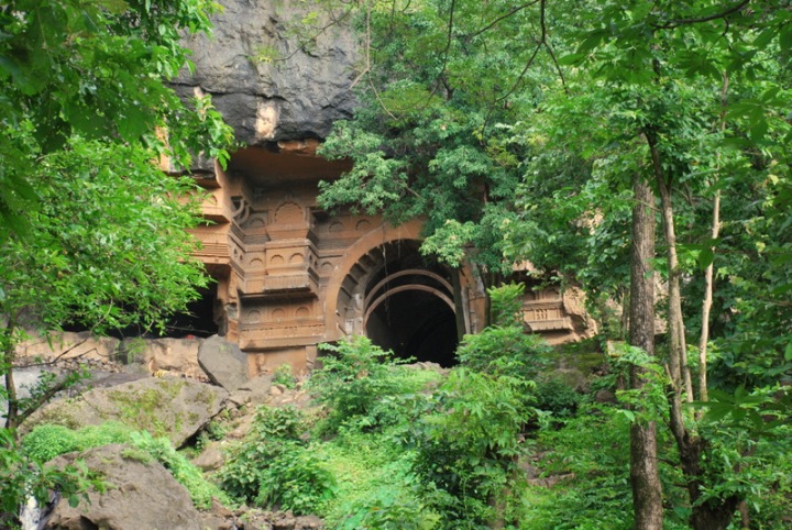 Kondana Caves Waterfall Rappelling img